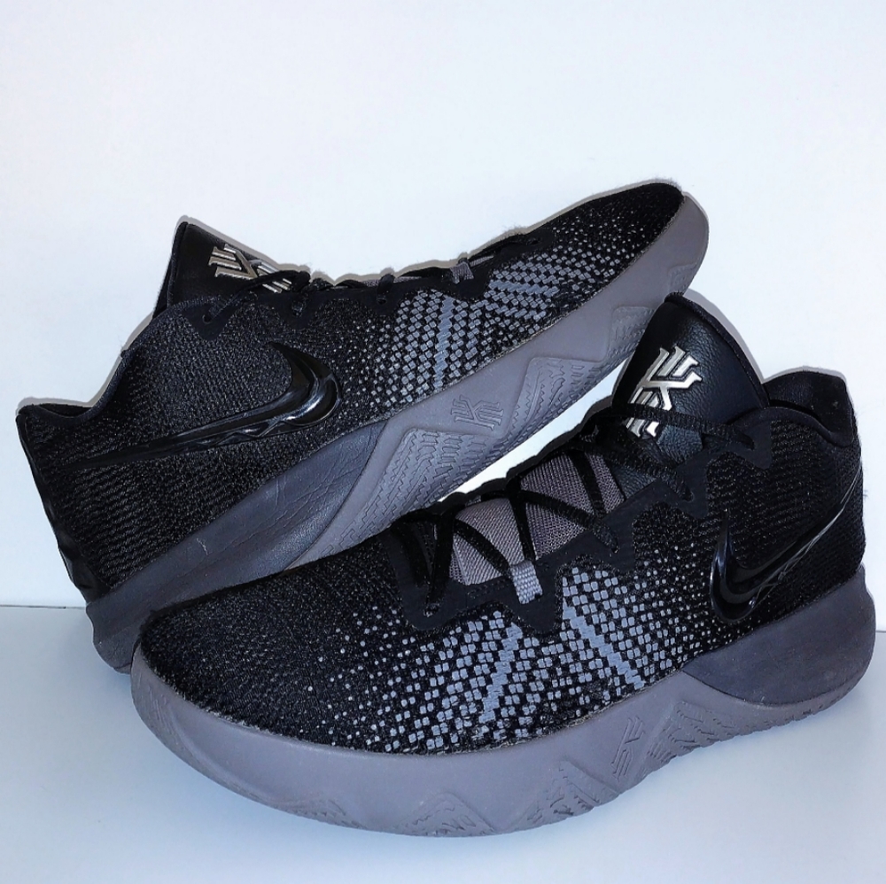 NIKE KYRIE FLYTRAP "BLACK THUNDER GREY" Men's Size 14